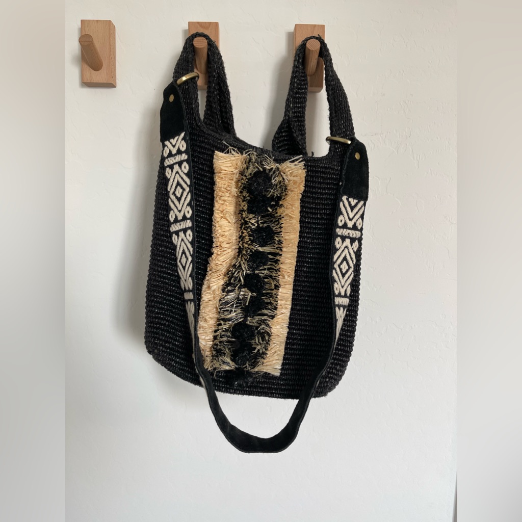 Via Mail Cross Body Bag
